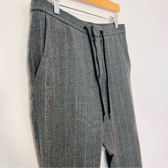 Hugo Boss Men's "Banks4" Wool Gray Striped Pants US 30R - Picture 3 of 13